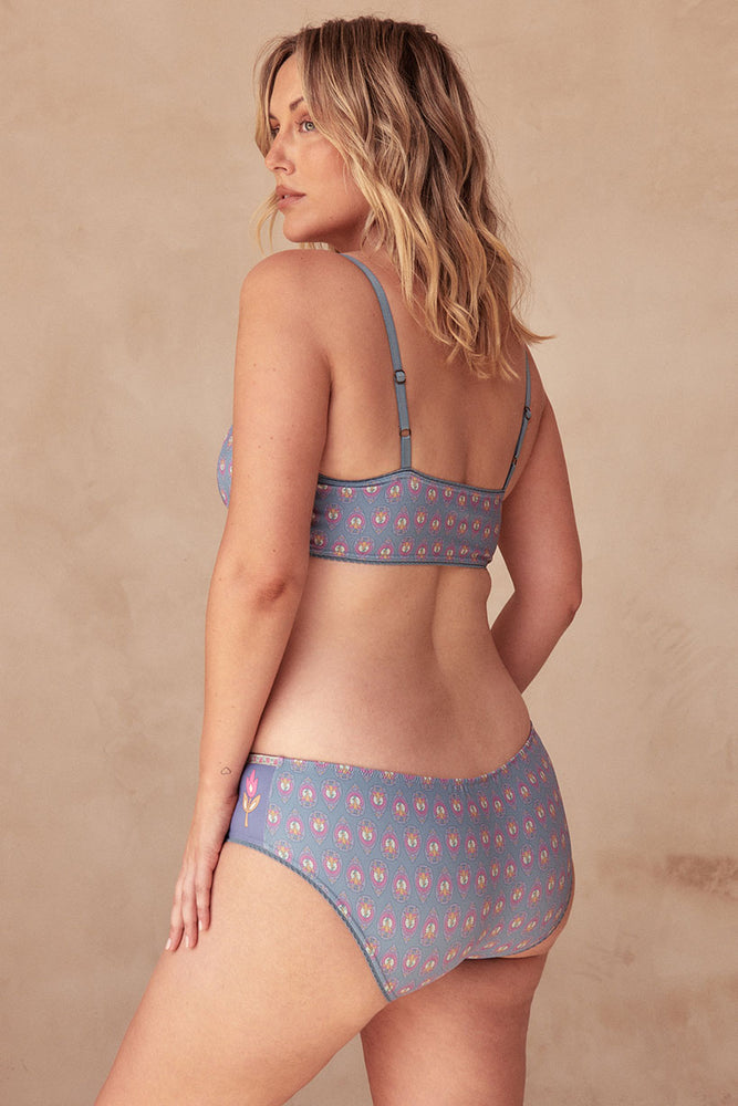 Château Brief