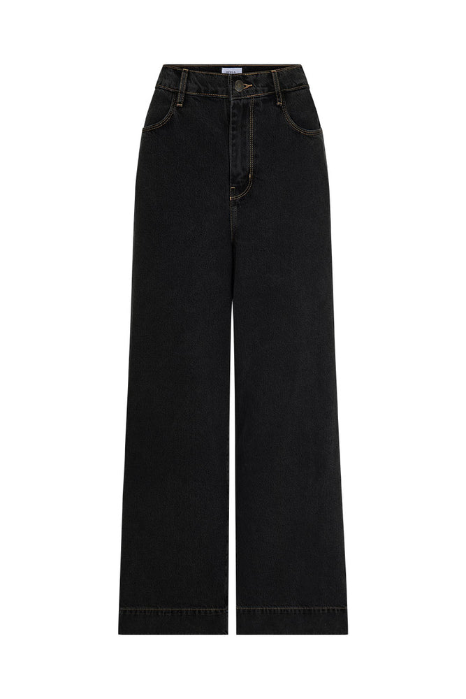 Classic Straight Leg Jean